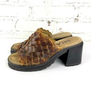 Vintage 90’s Y2K MIA Woven Leather Heeled Slides